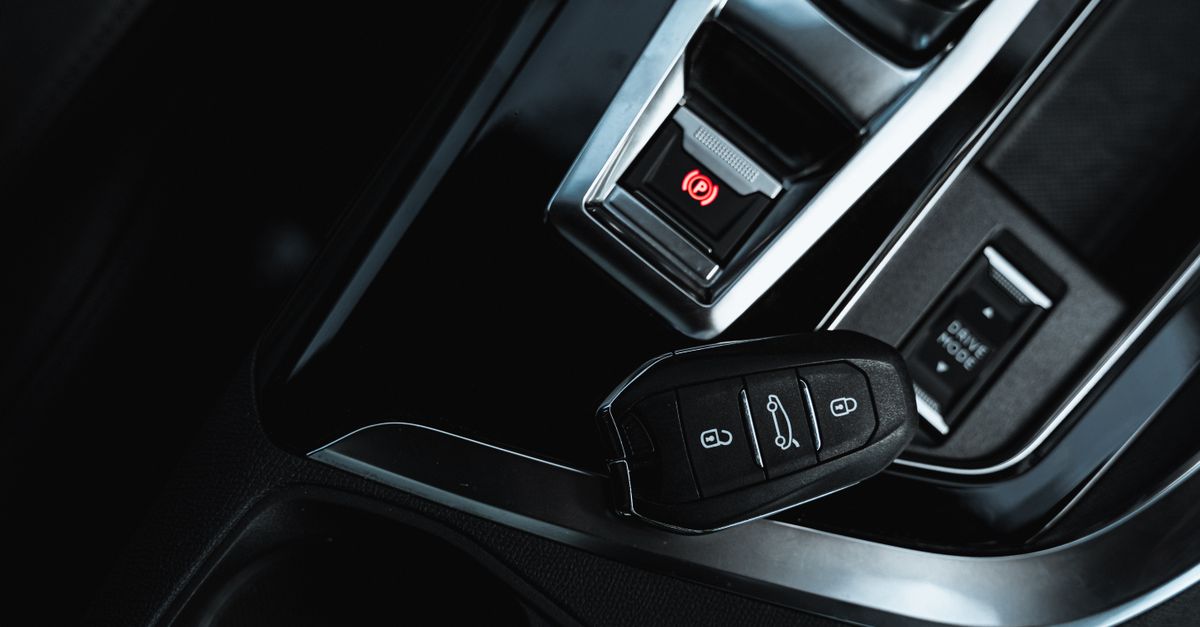 Ford car key fob — Maplewood Locksmith