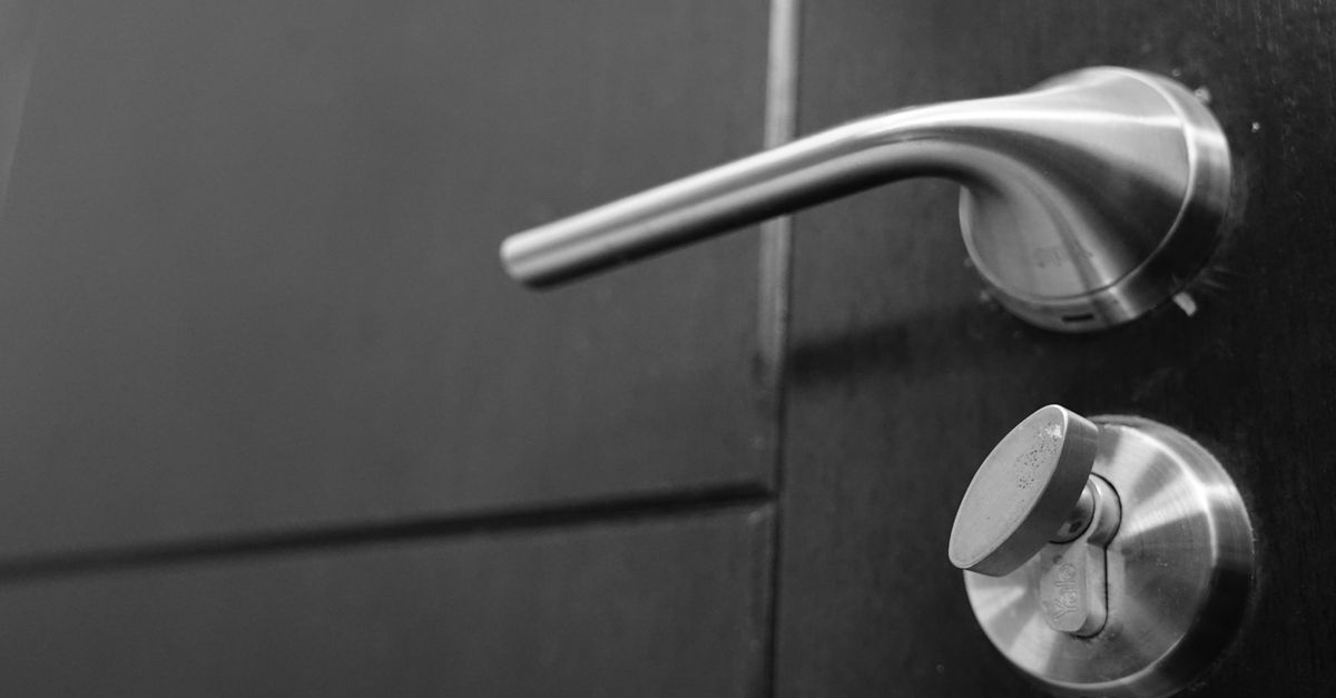 door security hardware — Maplewood Locksmith