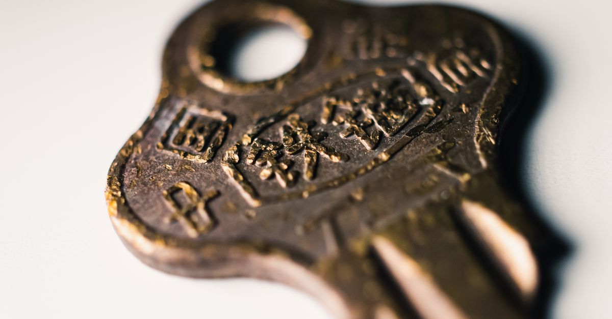 locksmith tools keys — Maplewood Locksmith