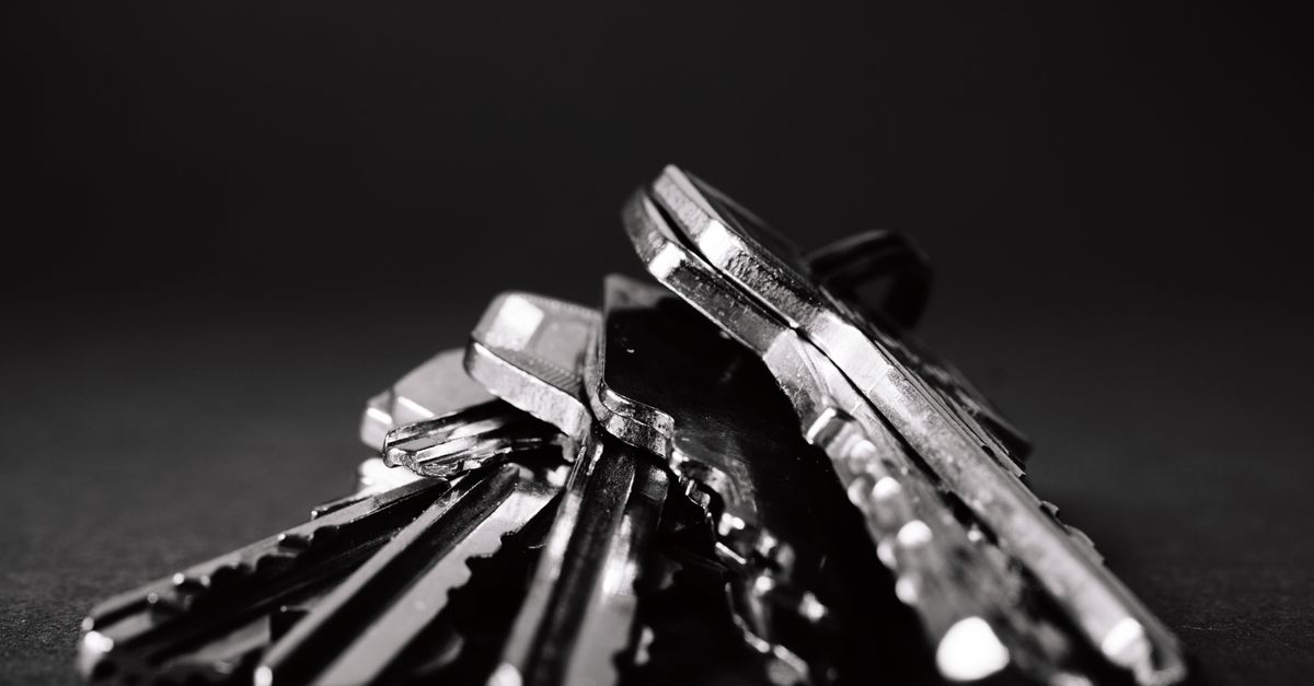 locksmith shop keys — Maplewood Locksmith